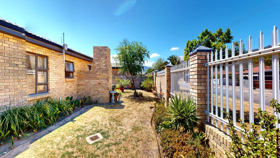 3 Bedroom Property for Sale in Fairview Golf Estate Western Cape